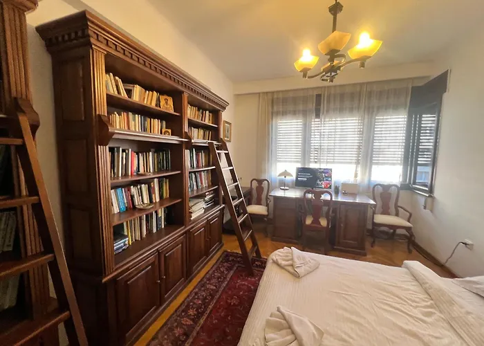 Unique Apartment In The Heart Of The City
